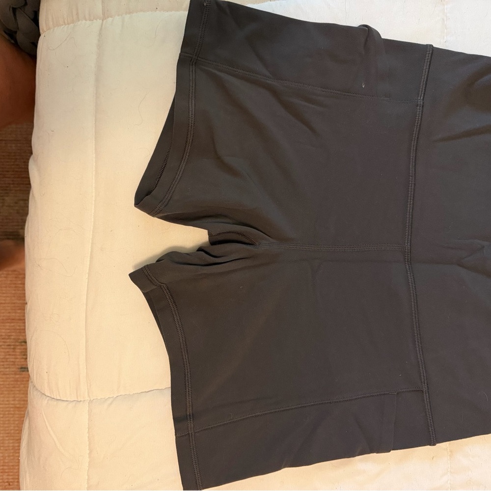 Athleta High-Rise Women’s Athletic Bike Shorts